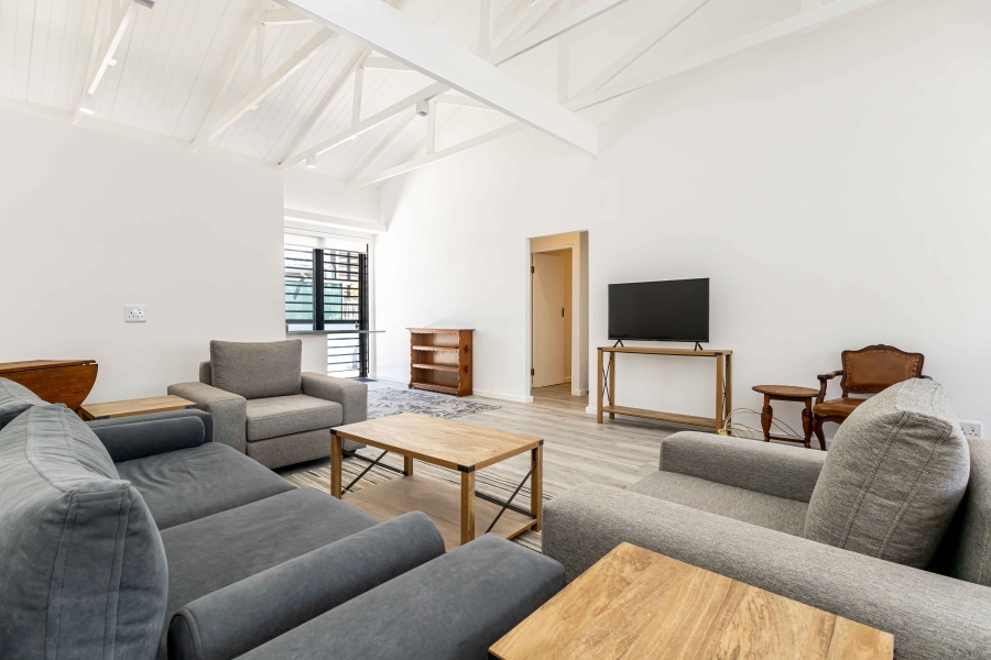 To Let 2 Bedroom Property for Rent in Sea Point Western Cape